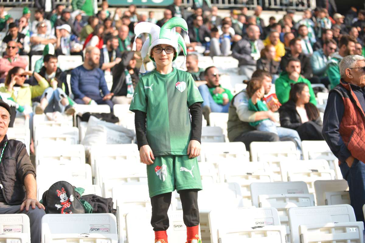 (FOTO GALERİ) BURSASPOR-ERGENE VELİMEŞESPOR MAÇINDAN TARAFTAR FOTOĞRAFLARI-2