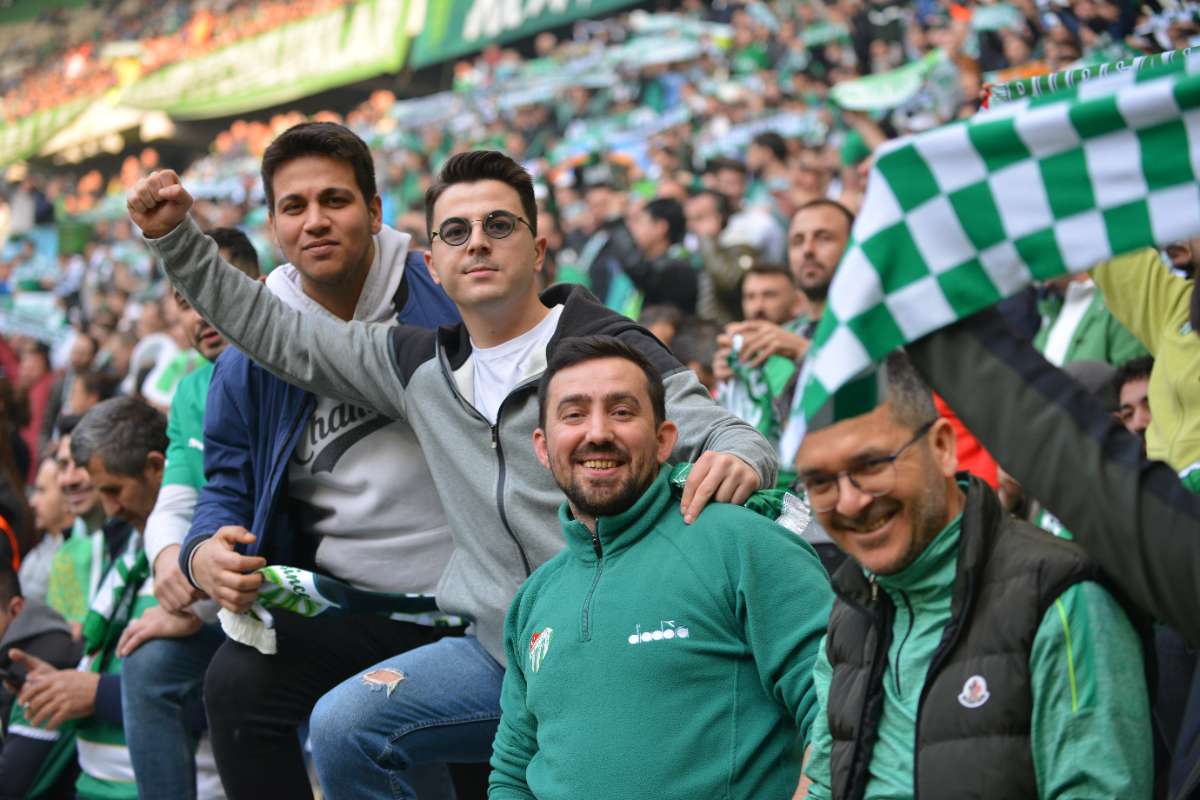 (FOTO GALERİ) BURSASPOR-ERGENE VELİMEŞESPOR MAÇINDAN TARAFTAR FOTOĞRAFLARI-2