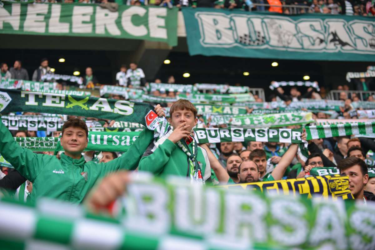 (FOTO GALERİ) BURSASPOR-ERGENE VELİMEŞESPOR MAÇINDAN TARAFTAR FOTOĞRAFLARI-2