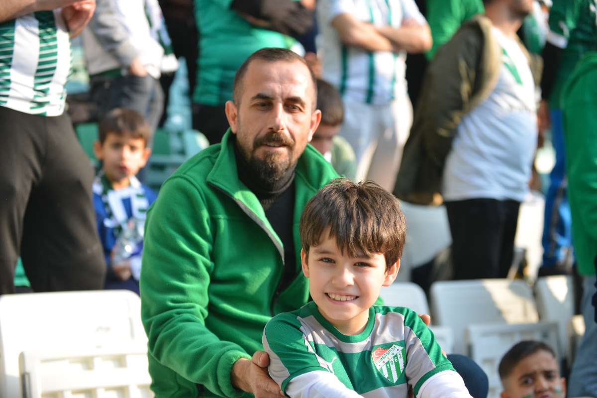 (FOTO GALERİ) BURSASPOR-ERGENE VELİMEŞESPOR MAÇINDAN TARAFTAR FOTOĞRAFLARI-2