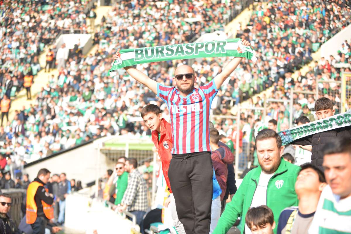 (FOTO GALERİ) BURSASPOR-ERGENE VELİMEŞESPOR MAÇINDAN TARAFTAR FOTOĞRAFLARI-2