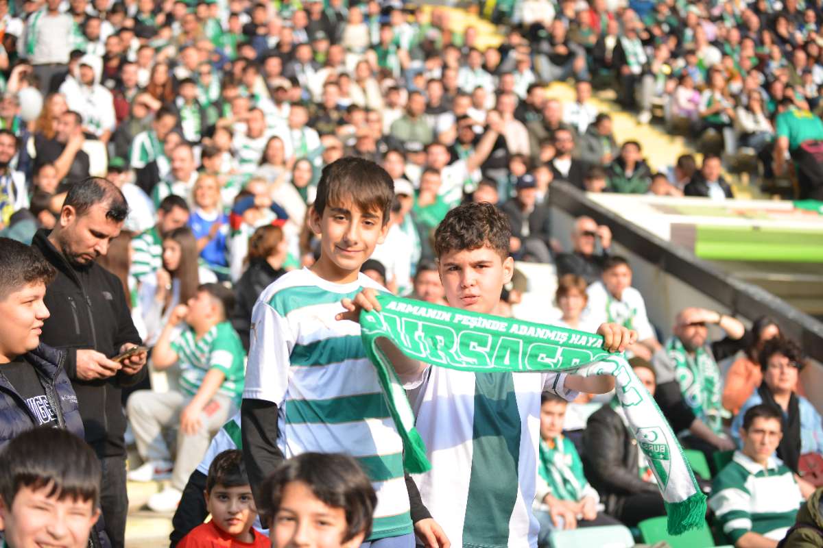 (FOTO GALERİ) BURSASPOR-ERGENE VELİMEŞESPOR MAÇINDAN TARAFTAR FOTOĞRAFLARI-2