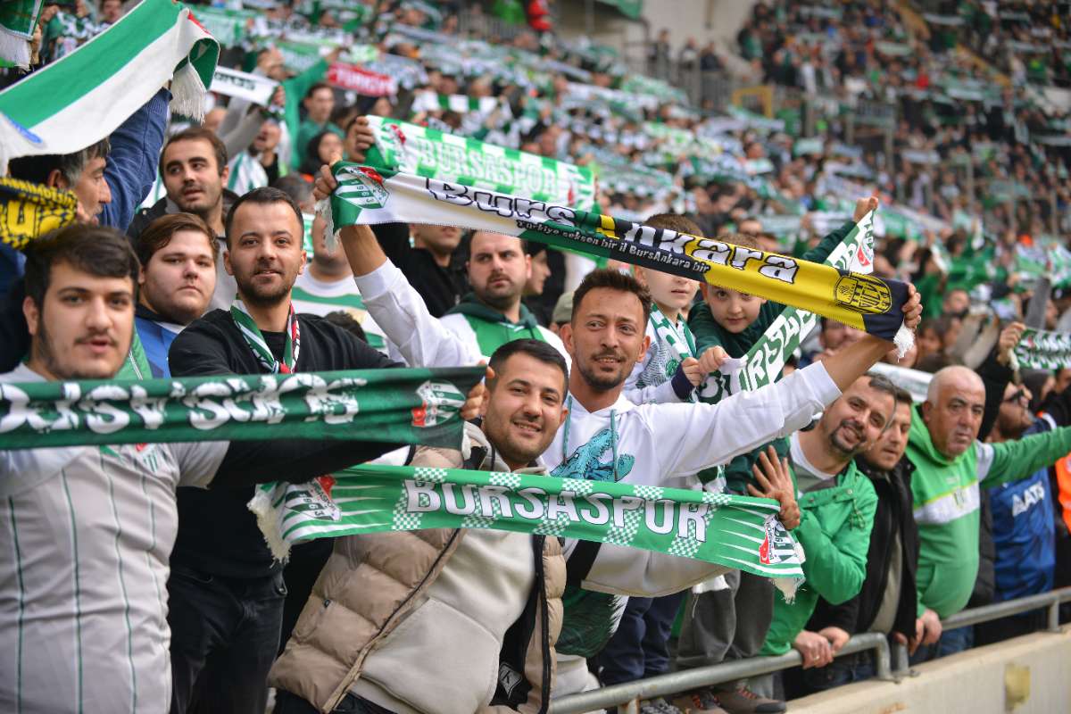 (FOTO GALERİ) BURSASPOR-ERGENE VELİMEŞESPOR MAÇINDAN TARAFTAR FOTOĞRAFLARI-2