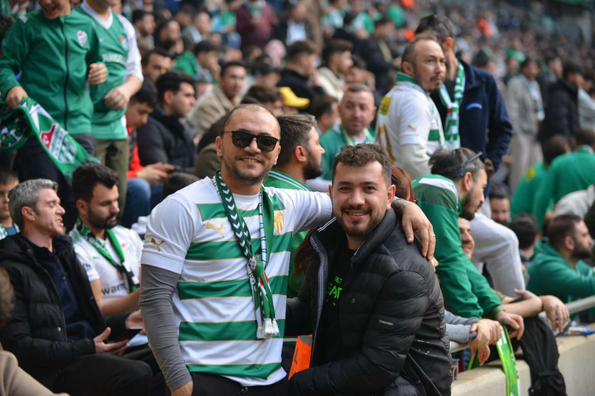 (FOTO GALERİ) BURSASPOR-ERGENE VELİMEŞESPOR MAÇINDAN TARAFTAR FOTOĞRAFLARI-2