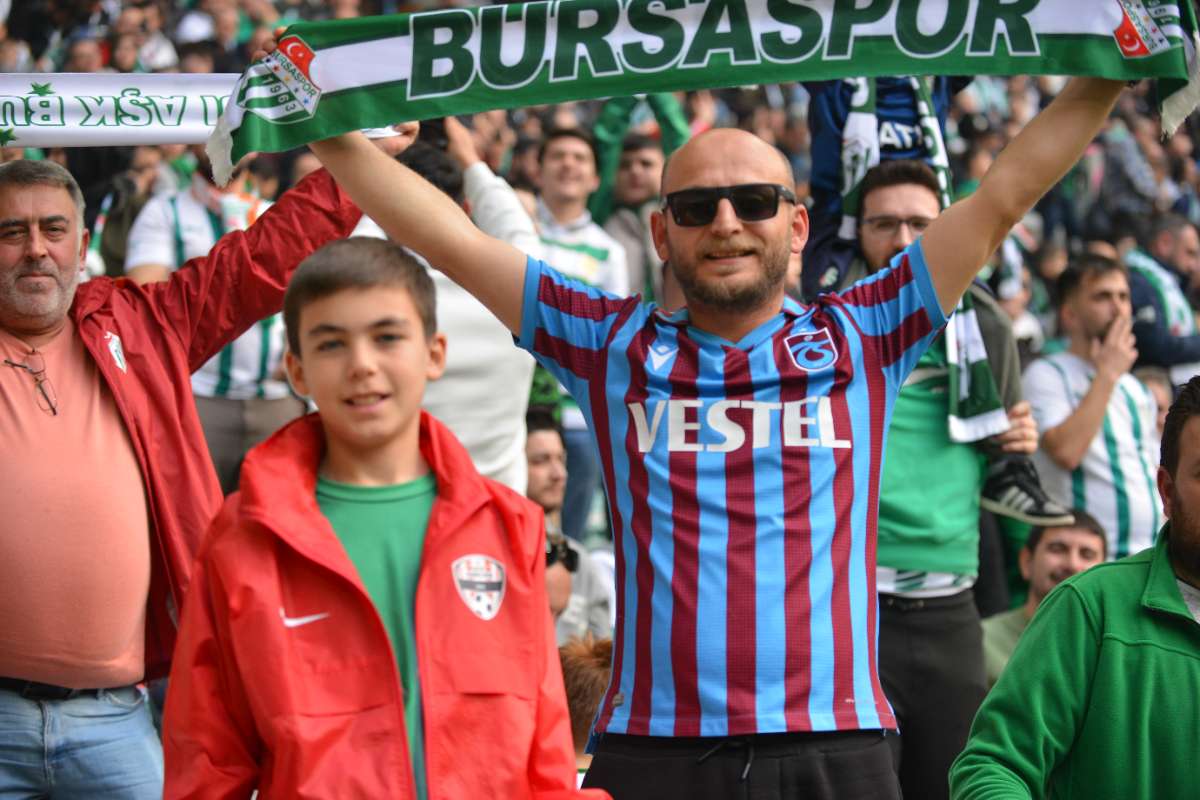 (FOTO GALERİ) BURSASPOR-ERGENE VELİMEŞESPOR MAÇINDAN TARAFTAR FOTOĞRAFLARI-2