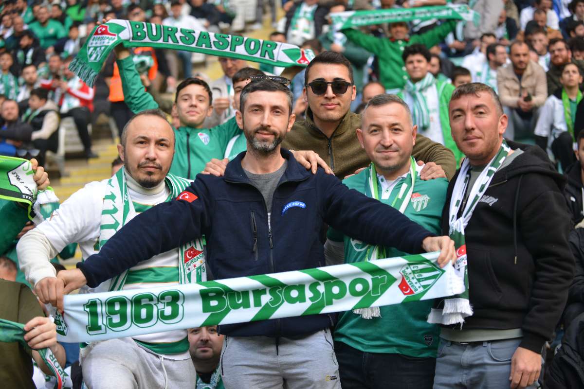 (FOTO GALERİ) BURSASPOR-ERGENE VELİMEŞESPOR MAÇINDAN TARAFTAR FOTOĞRAFLARI-2