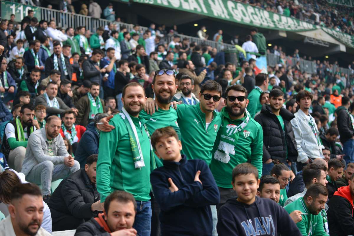 (FOTO GALERİ) BURSASPOR-ERGENE VELİMEŞESPOR MAÇINDAN TARAFTAR FOTOĞRAFLARI-2