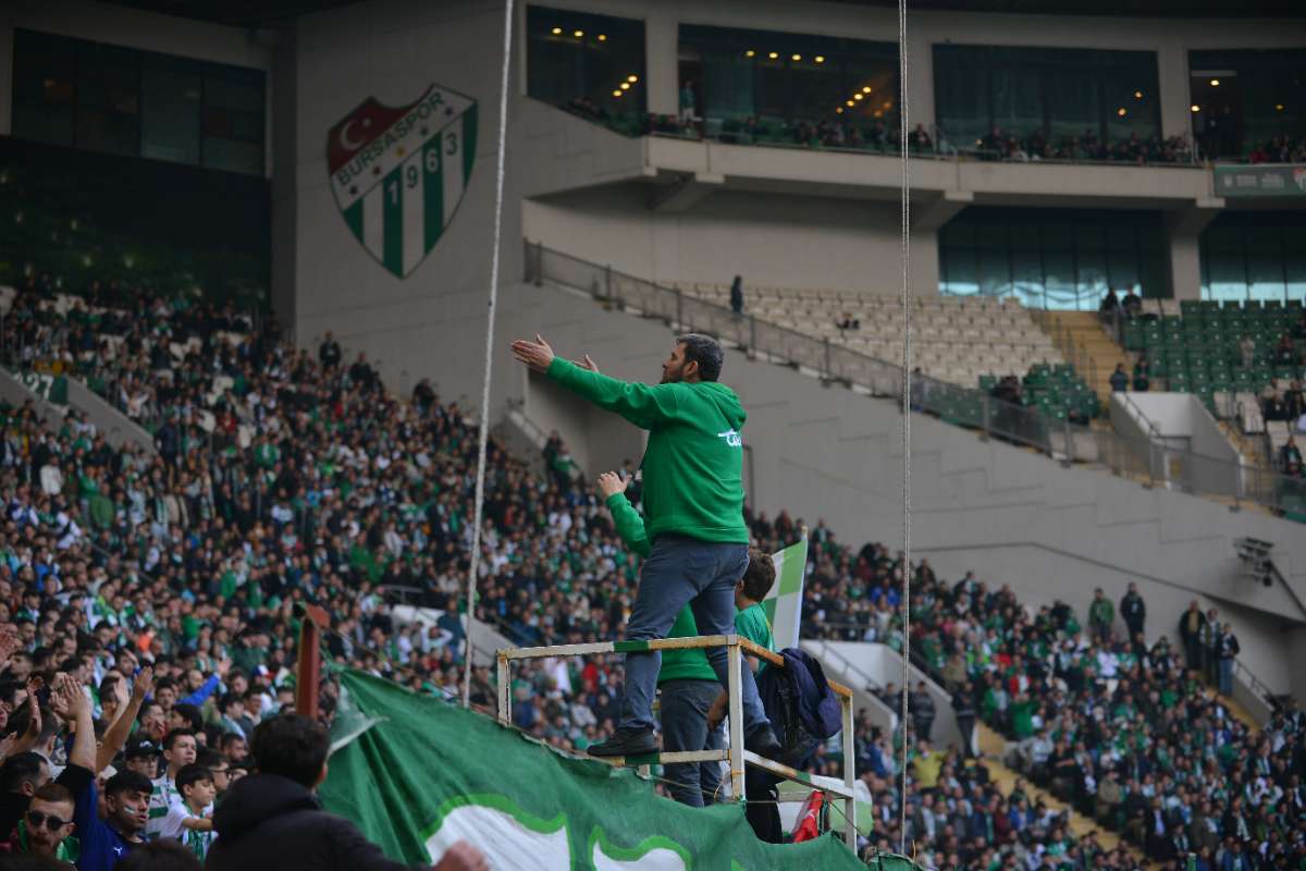 (FOTO GALERİ) BURSASPOR-ERGENE VELİMEŞESPOR MAÇINDAN TARAFTAR FOTOĞRAFLARI-2