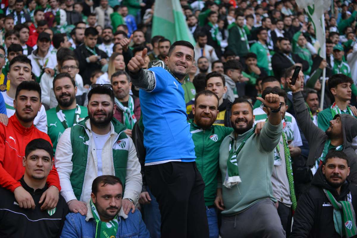 (FOTO GALERİ) BURSASPOR-ERGENE VELİMEŞESPOR MAÇINDAN TARAFTAR FOTOĞRAFLARI-2