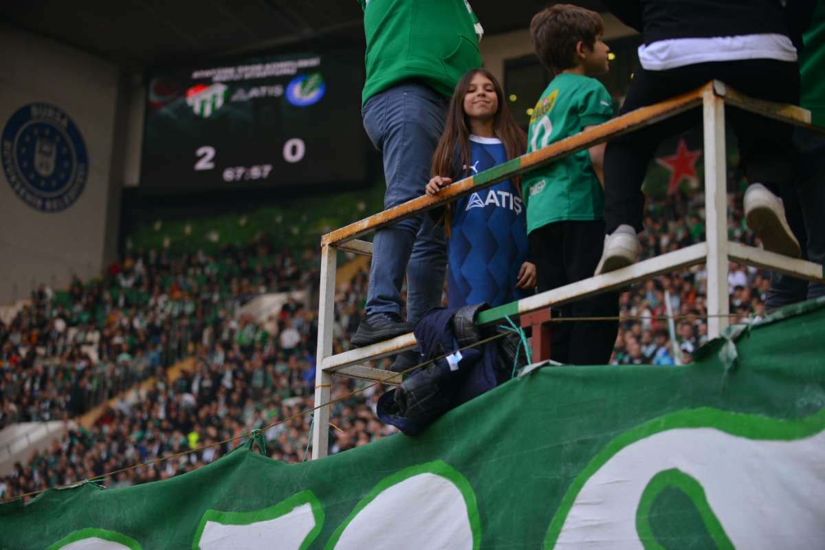 (FOTO GALERİ) BURSASPOR-ERGENE VELİMEŞESPOR MAÇINDAN TARAFTAR FOTOĞRAFLARI-2