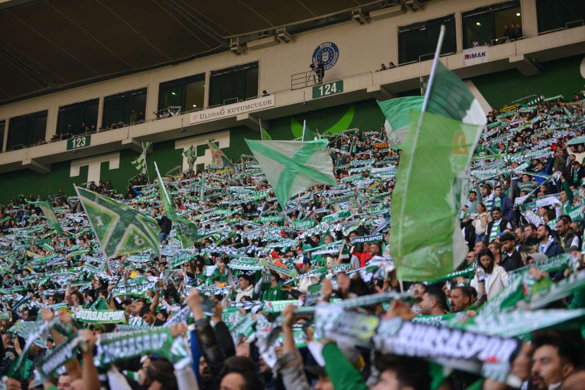 (FOTO GALERİ) BURSASPOR-ERGENE VELİMEŞESPOR MAÇINDAN TARAFTAR FOTOĞRAFLARI-2