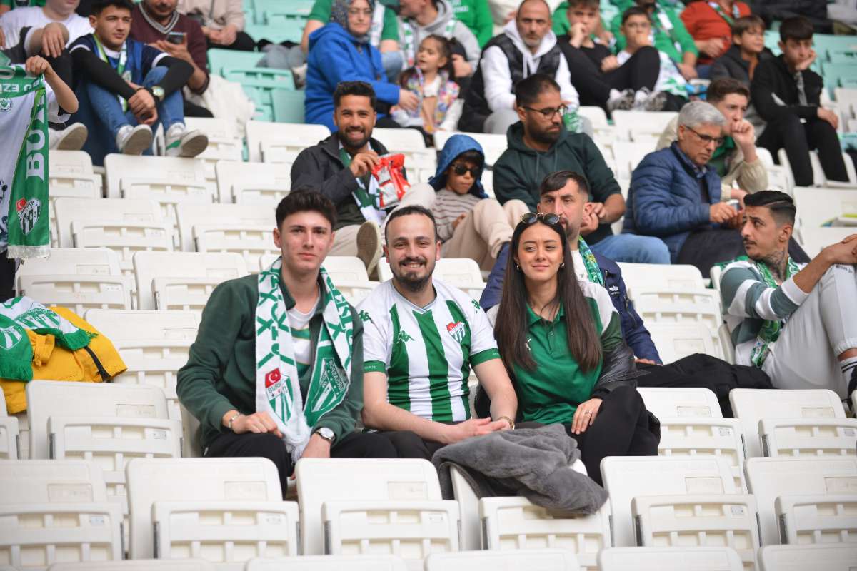 (FOTO GALERİ) BURSASPOR-ERGENE VELİMEŞESPOR MAÇINDAN TARAFTAR FOTOĞRAFLARI-2