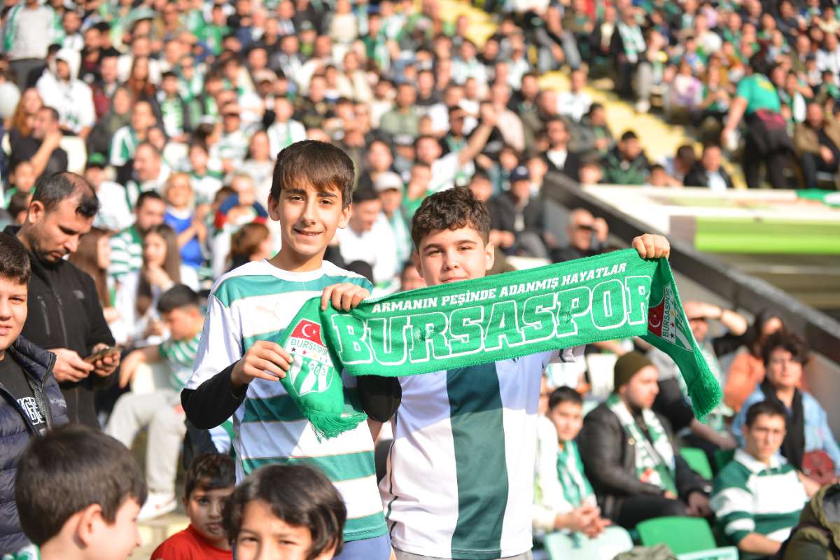 (FOTO GALERİ) BURSASPOR-ERGENE VELİMEŞESPOR MAÇINDAN TARAFTAR FOTOĞRAFLARI-2