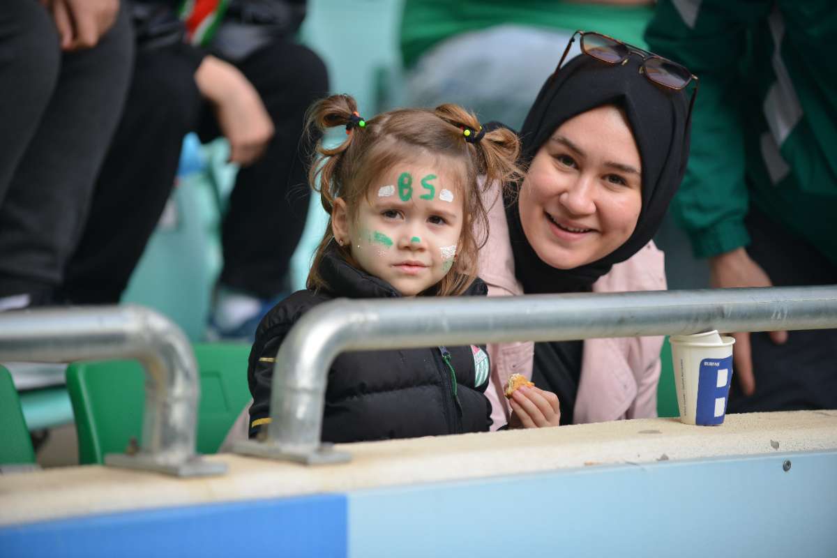 (FOTO GALERİ) BURSASPOR-ERGENE VELİMEŞESPOR MAÇINDAN TARAFTAR FOTOĞRAFLARI-2