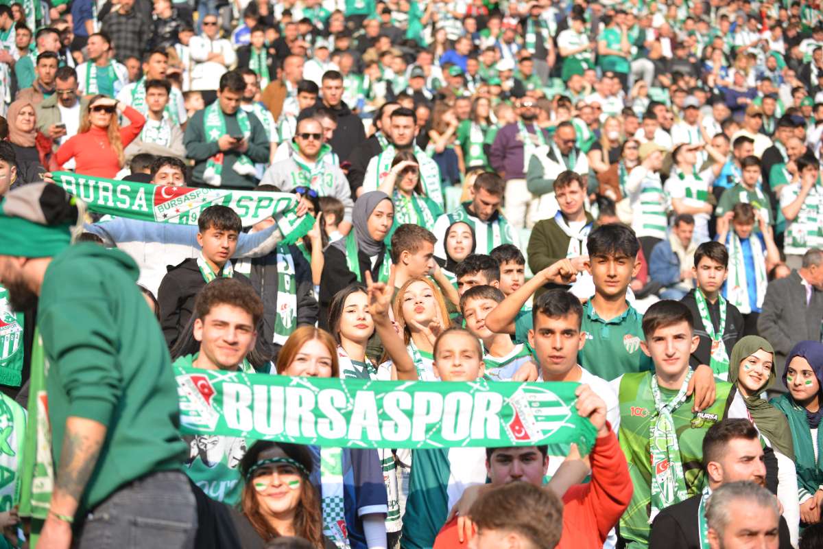 (FOTO GALERİ) BURSASPOR-ERGENE VELİMEŞESPOR MAÇINDAN TARAFTAR FOTOĞRAFLARI-2