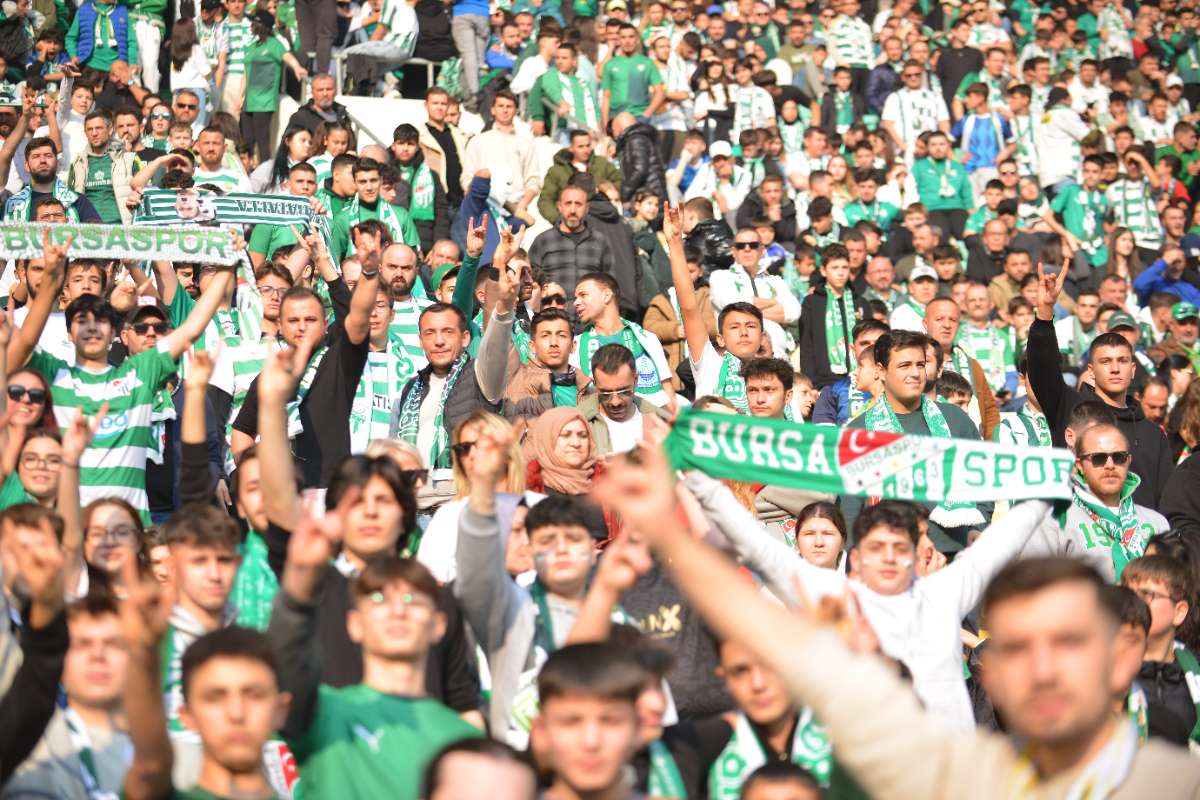 (FOTO GALERİ) BURSASPOR-ERGENE VELİMEŞESPOR MAÇINDAN TARAFTAR FOTOĞRAFLARI-2
