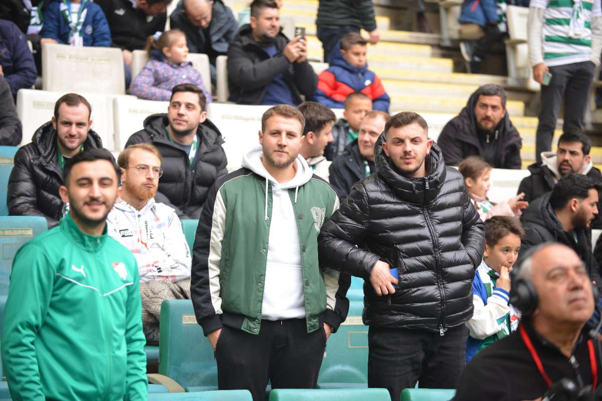 (FOTO GALERİ) Bursaspor-Anadolu Üniversitesi Taraftar Fotoğrafları