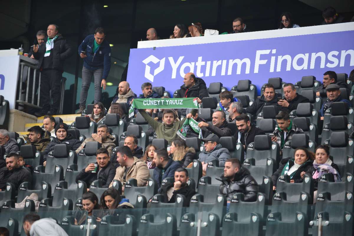 (FOTO GALERİ) Bursaspor-Anadolu Üniversitesi Taraftar Fotoğrafları