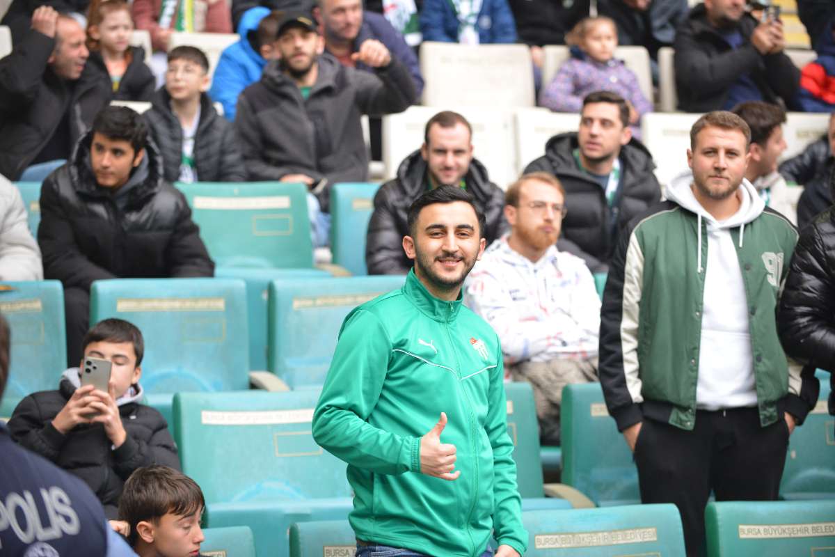 (FOTO GALERİ) Bursaspor-Anadolu Üniversitesi Taraftar Fotoğrafları