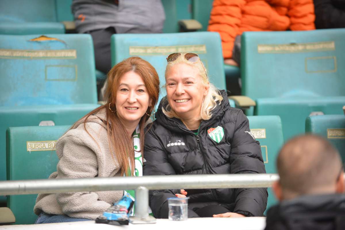 (FOTO GALERİ) Bursaspor-Anadolu Üniversitesi Taraftar Fotoğrafları