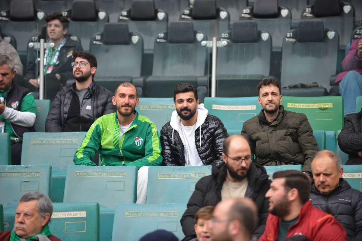 (FOTO GALERİ) Bursaspor-Anadolu Üniversitesi Taraftar Fotoğrafları