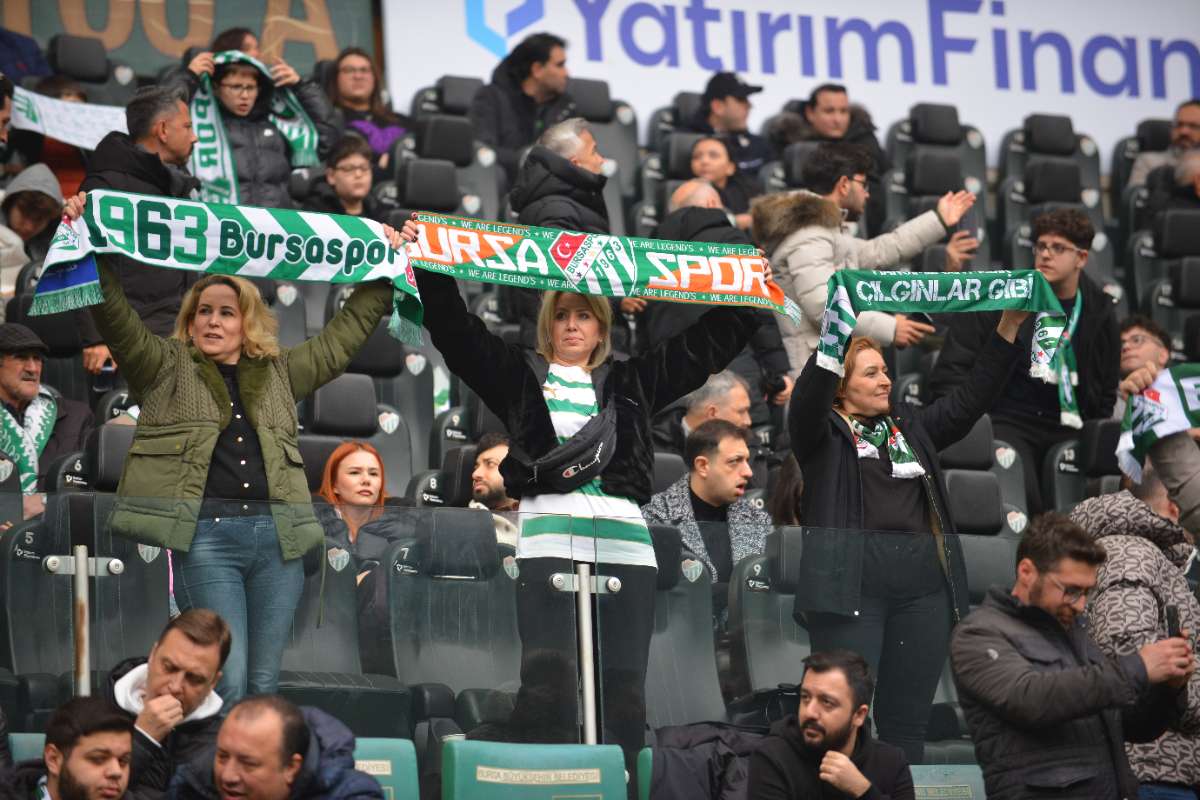 (FOTO GALERİ) Bursaspor-Anadolu Üniversitesi Taraftar Fotoğrafları