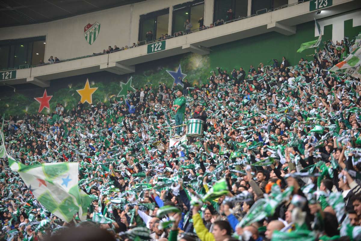 (FOTO GALERİ) Bursaspor-Anadolu Üniversitesi Taraftar Fotoğrafları