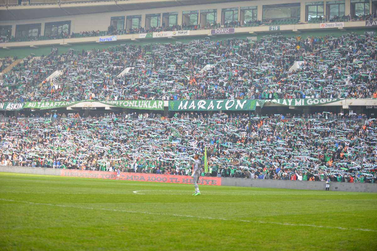 (FOTO GALERİ) Bursaspor-Anadolu Üniversitesi Taraftar Fotoğrafları