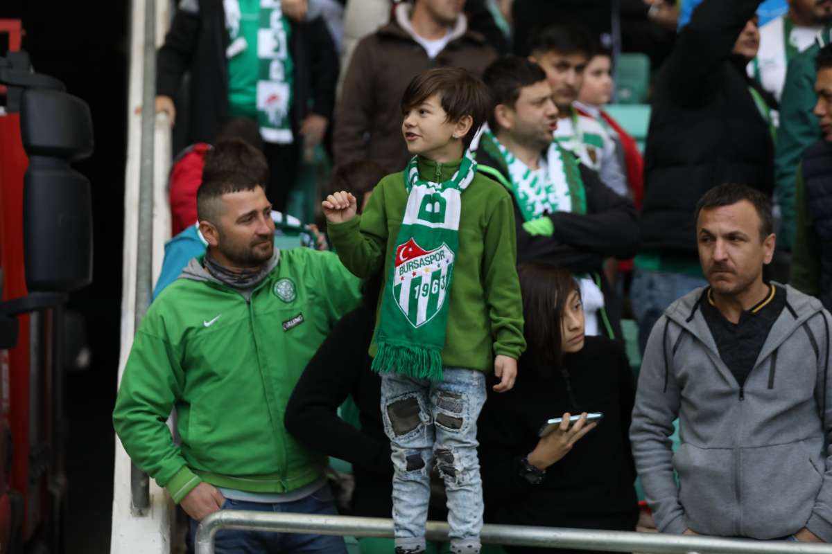 (FOTO GALERİ) Bursaspor-Silifke Belediyespor Taraftar Fotoğrafları