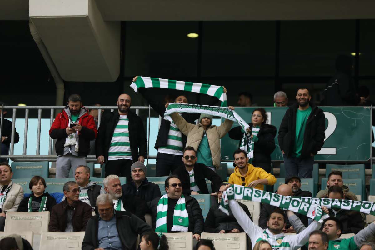 (FOTO GALERİ) Bursaspor-Silifke Belediyespor Taraftar Fotoğrafları