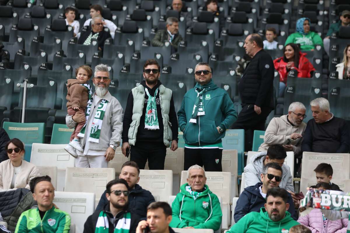 (FOTO GALERİ) Bursaspor-Silifke Belediyespor Taraftar Fotoğrafları
