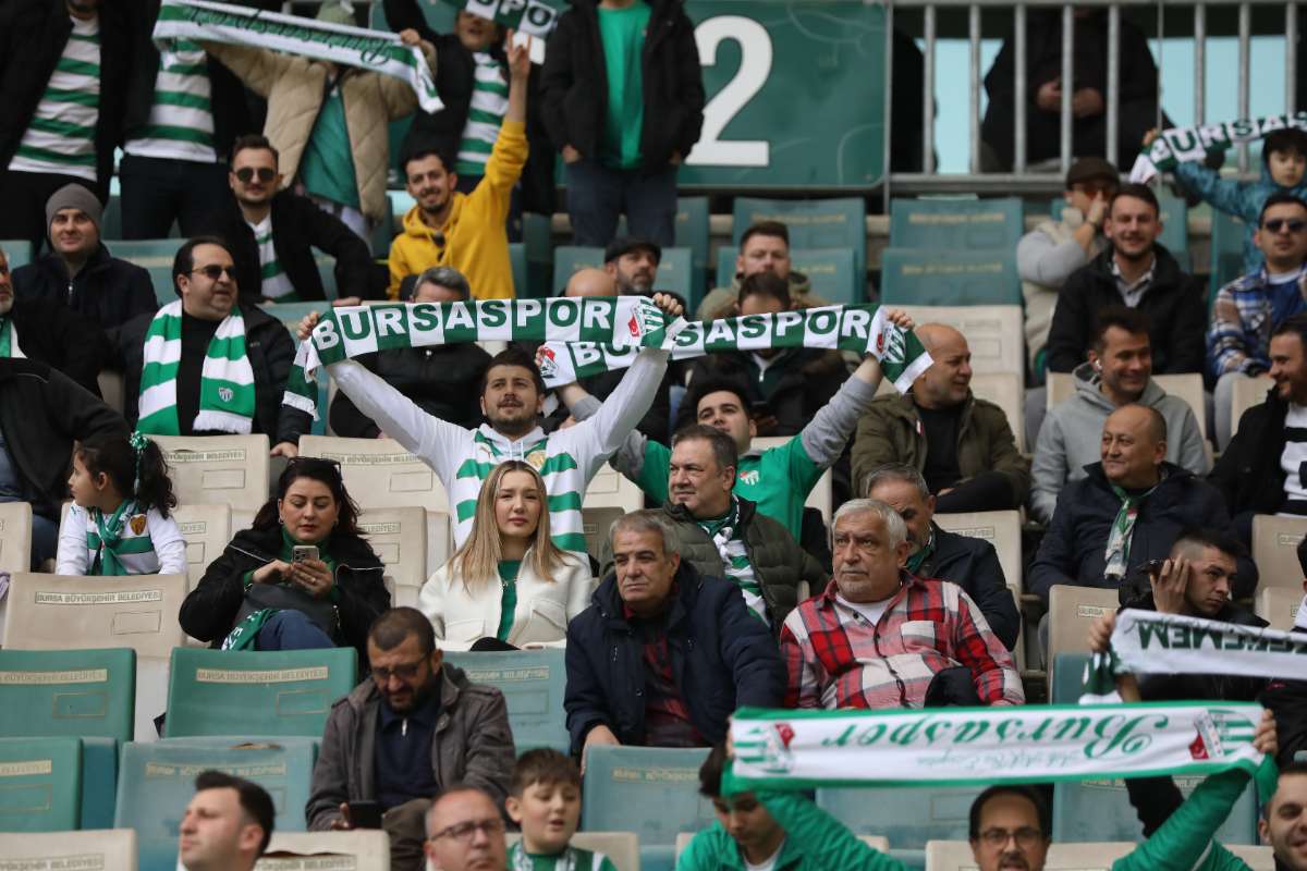 (FOTO GALERİ) Bursaspor-Silifke Belediyespor Taraftar Fotoğrafları