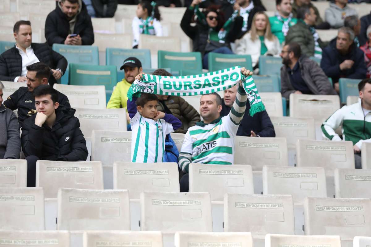(FOTO GALERİ) Bursaspor-Silifke Belediyespor Taraftar Fotoğrafları