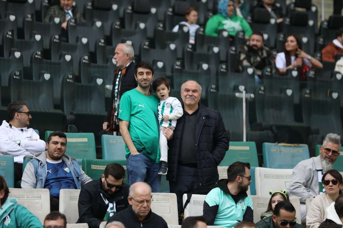 (FOTO GALERİ) Bursaspor-Silifke Belediyespor Taraftar Fotoğrafları