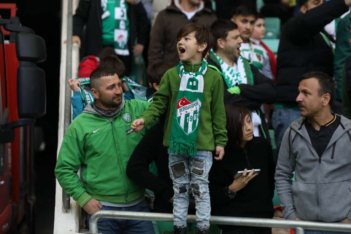 (FOTO GALERİ) Bursaspor-Silifke Belediyespor Taraftar Fotoğrafları