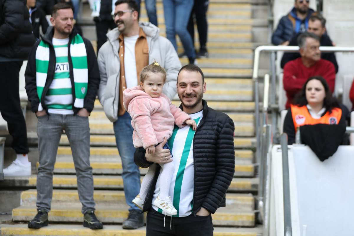 (FOTO GALERİ) Bursaspor-Silifke Belediyespor Taraftar Fotoğrafları