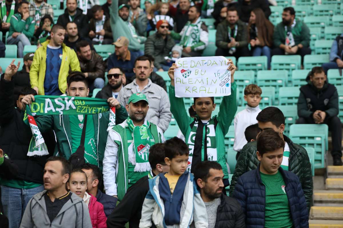 (FOTO GALERİ) Bursaspor-Silifke Belediyespor Taraftar Fotoğrafları