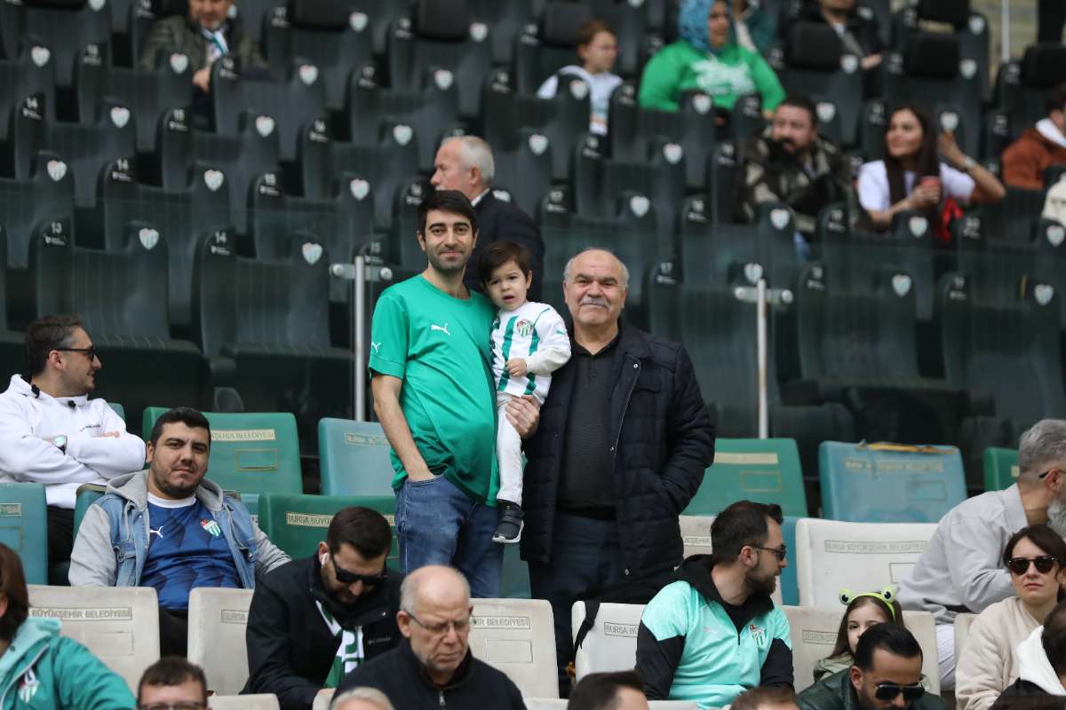 (FOTO GALERİ) Bursaspor-Silifke Belediyespor Taraftar Fotoğrafları