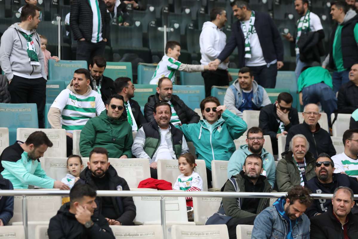 (FOTO GALERİ) Bursaspor-Silifke Belediyespor Taraftar Fotoğrafları