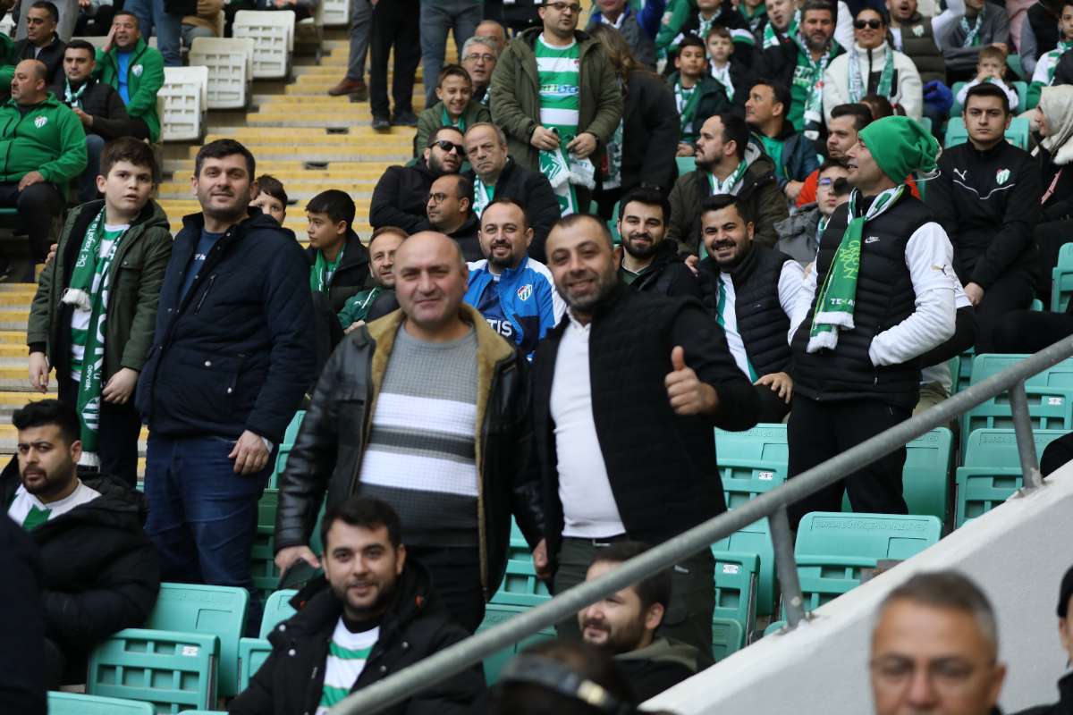 (FOTO GALERİ) Bursaspor-Silifke Belediyespor Taraftar Fotoğrafları
