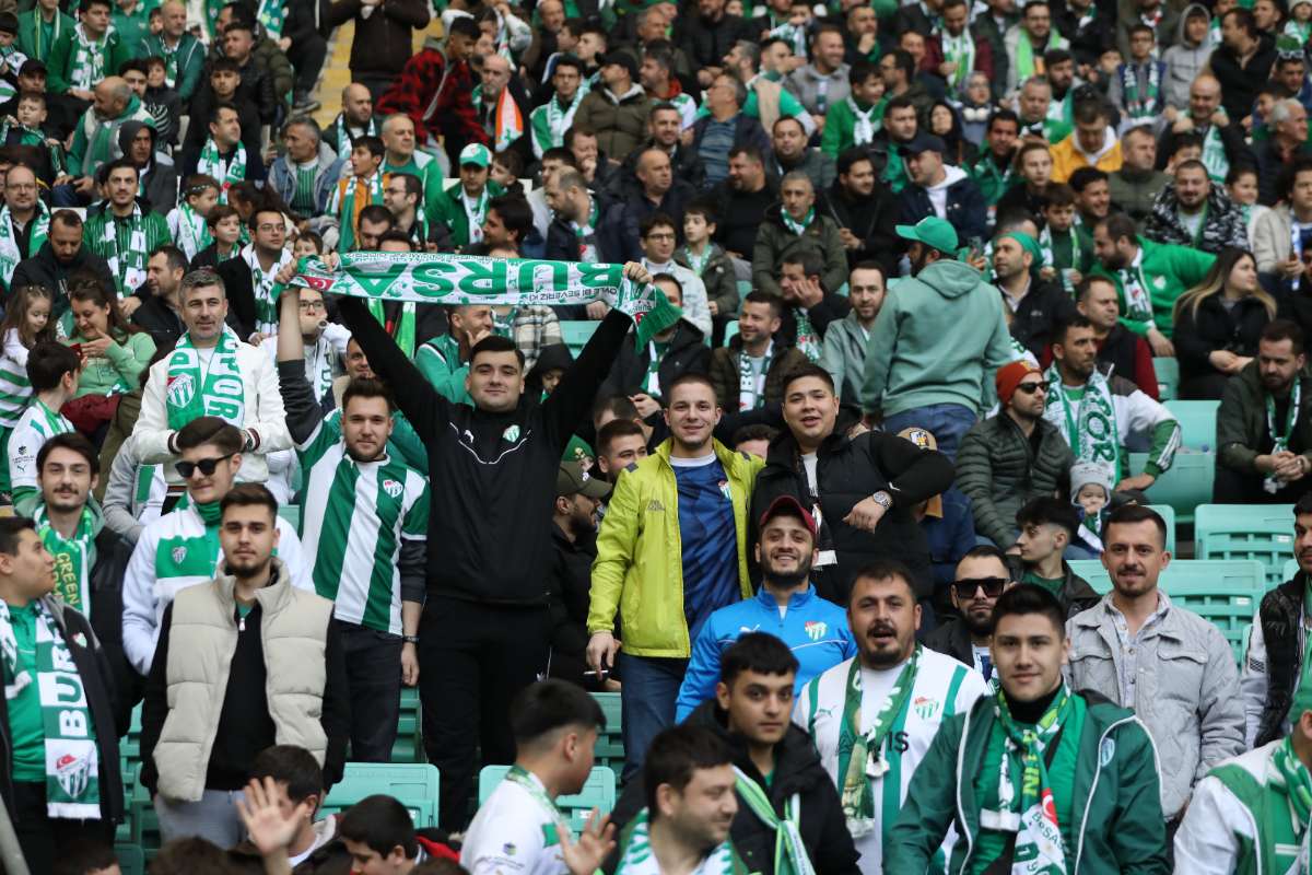 (FOTO GALERİ) Bursaspor-Silifke Belediyespor Taraftar Fotoğrafları