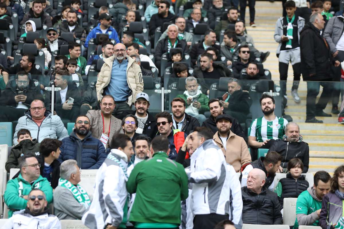 (FOTO GALERİ) Bursaspor-Silifke Belediyespor Taraftar Fotoğrafları