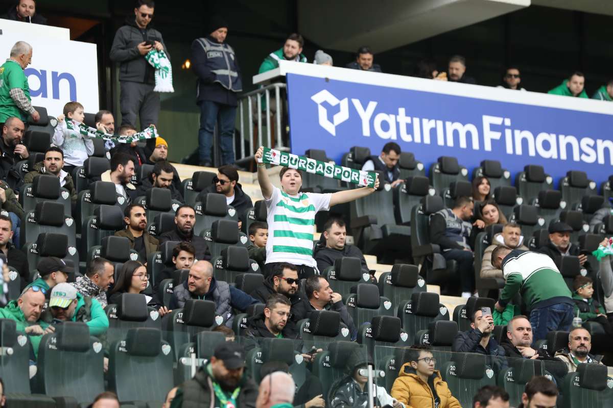 (FOTO GALERİ) Bursaspor-Silifke Belediyespor Taraftar Fotoğrafları