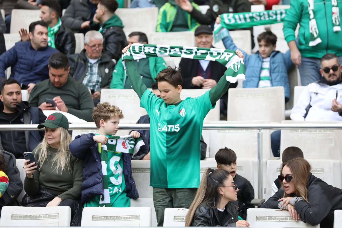 (FOTO GALERİ) Bursaspor-Silifke Belediyespor Taraftar Fotoğrafları