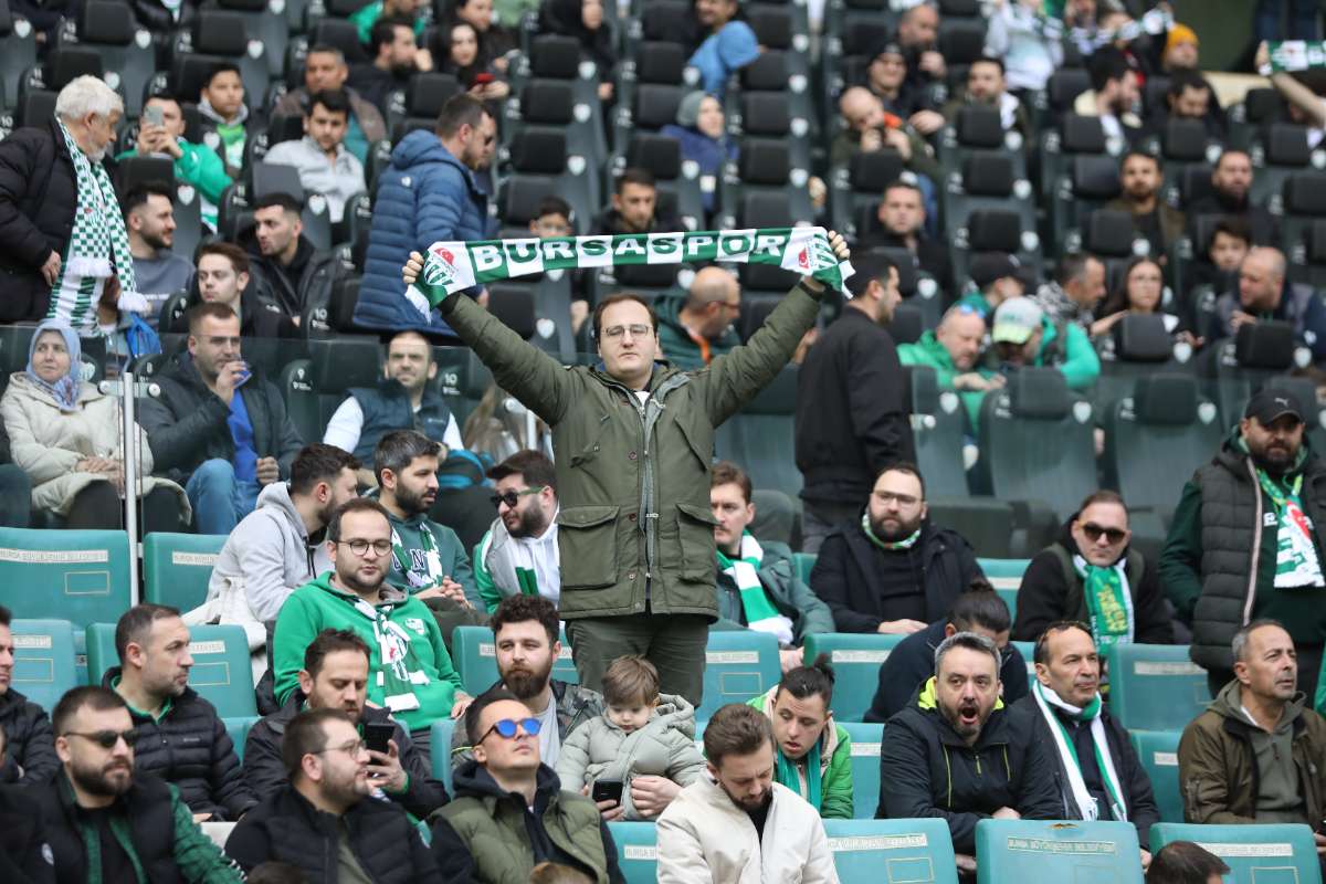 (FOTO GALERİ) Bursaspor-Silifke Belediyespor Taraftar Fotoğrafları