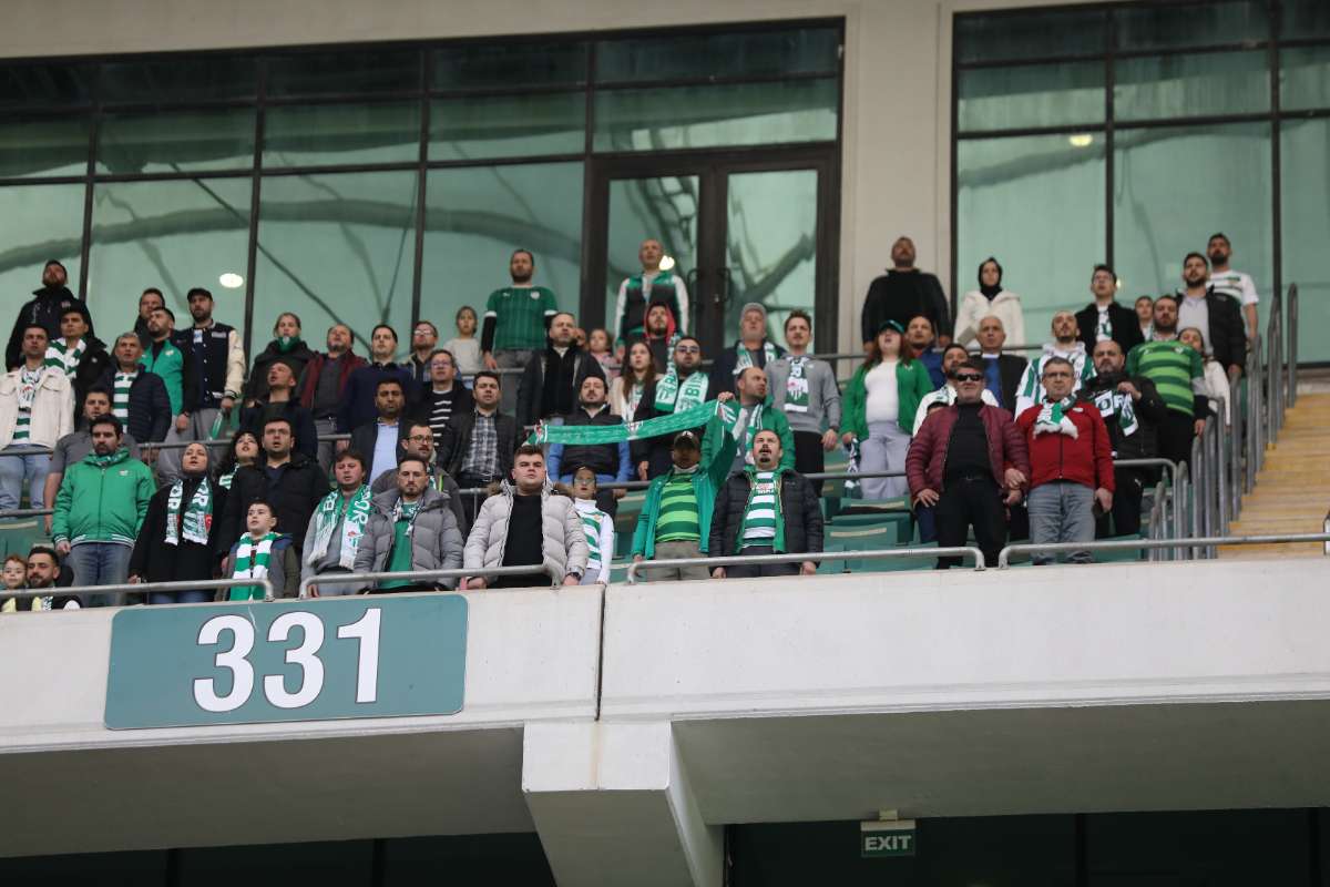 (FOTO GALERİ) Bursaspor-Silifke Belediyespor Taraftar Fotoğrafları