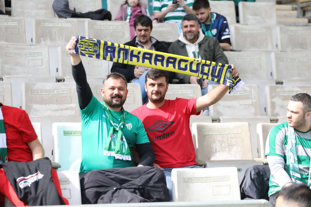 (FOTO GALERİ) Bursaspor-Silifke Belediyespor Taraftar Fotoğrafları