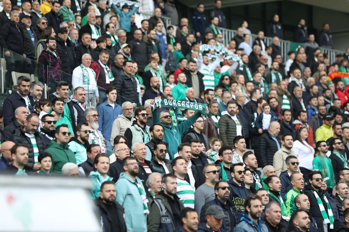 (FOTO GALERİ) Bursaspor-Silifke Belediyespor Taraftar Fotoğrafları