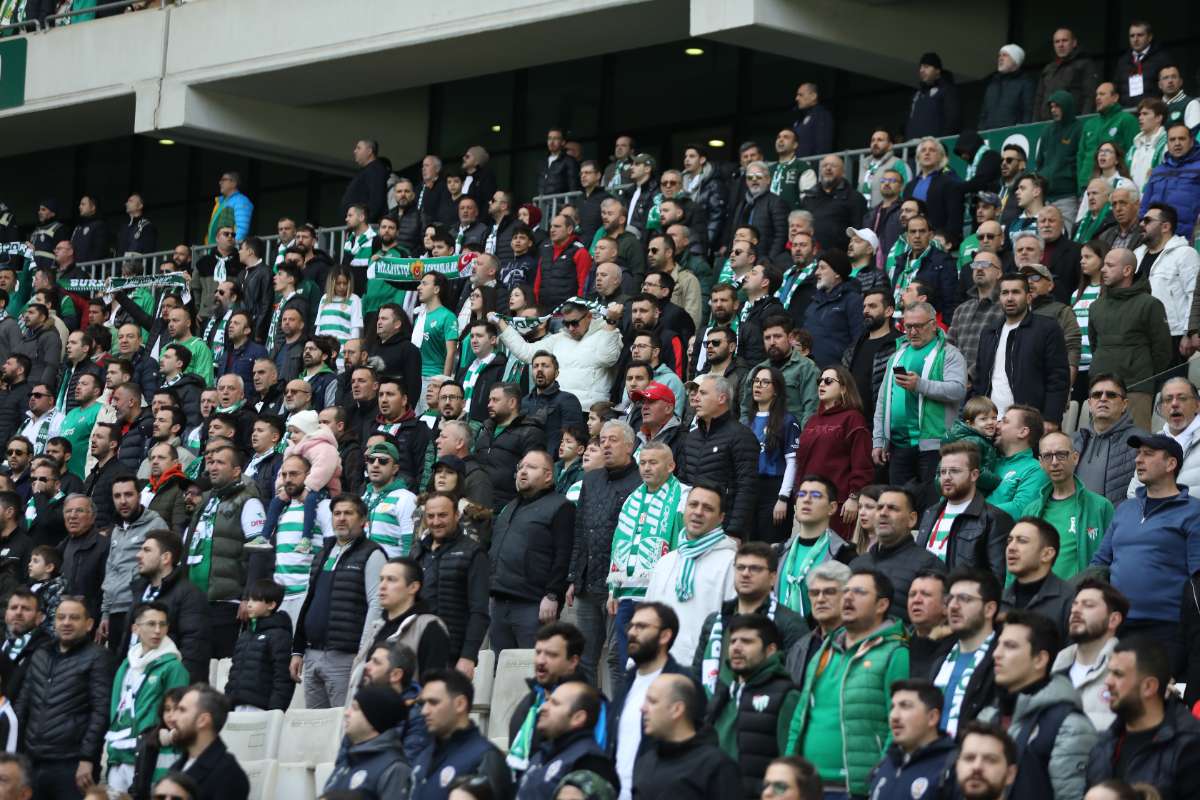 (FOTO GALERİ) Bursaspor-Silifke Belediyespor Taraftar Fotoğrafları