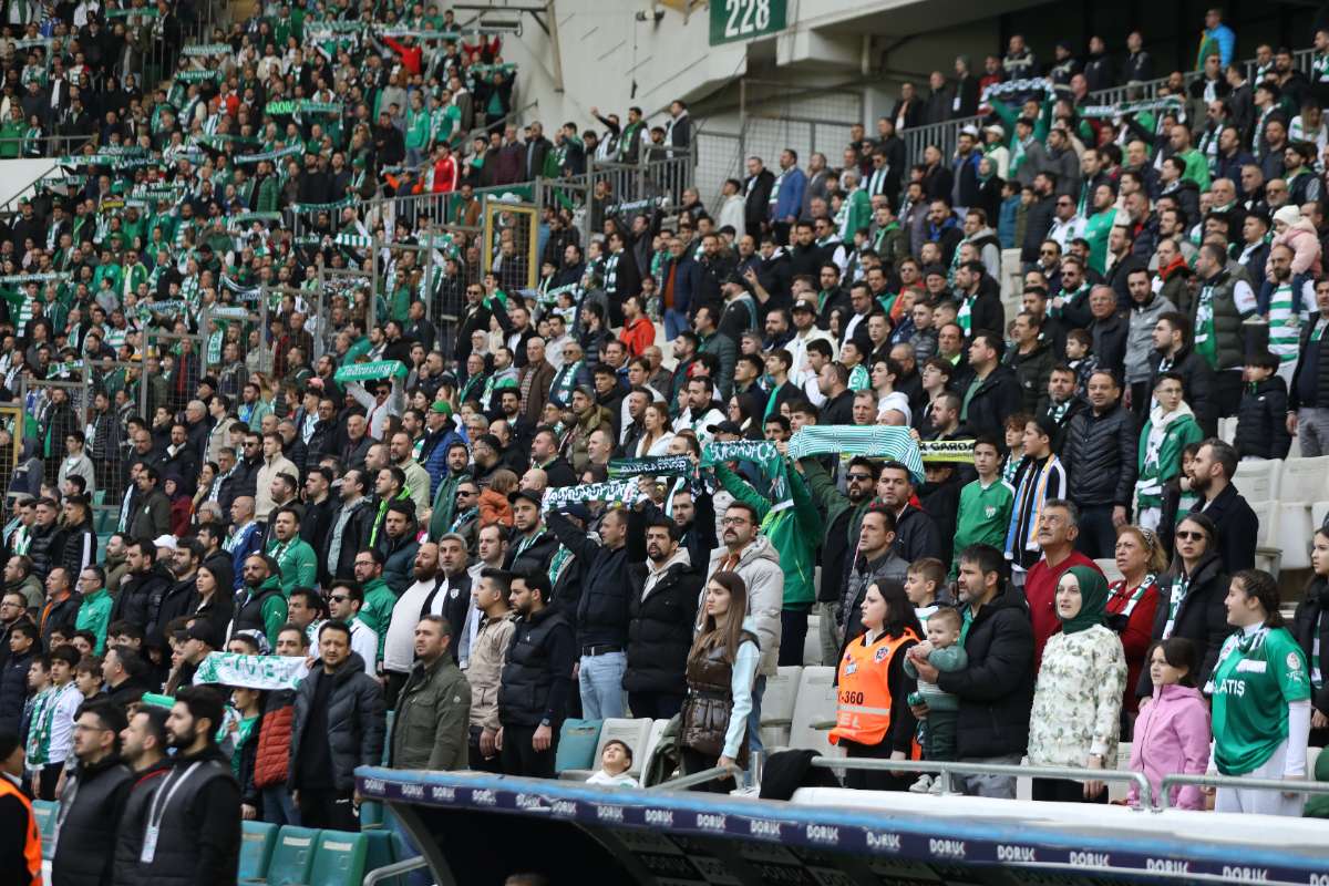 (FOTO GALERİ) Bursaspor-Silifke Belediyespor Taraftar Fotoğrafları